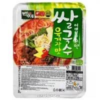 Лапша рисовая Baekje со вкусом супа Юккедян 92гр